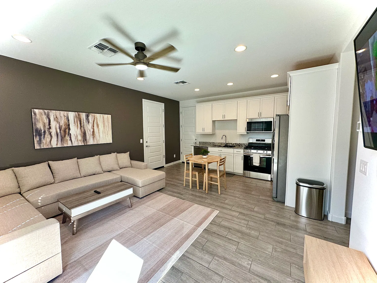 1 bed, 641 sqft, $1,395 — Photo 2