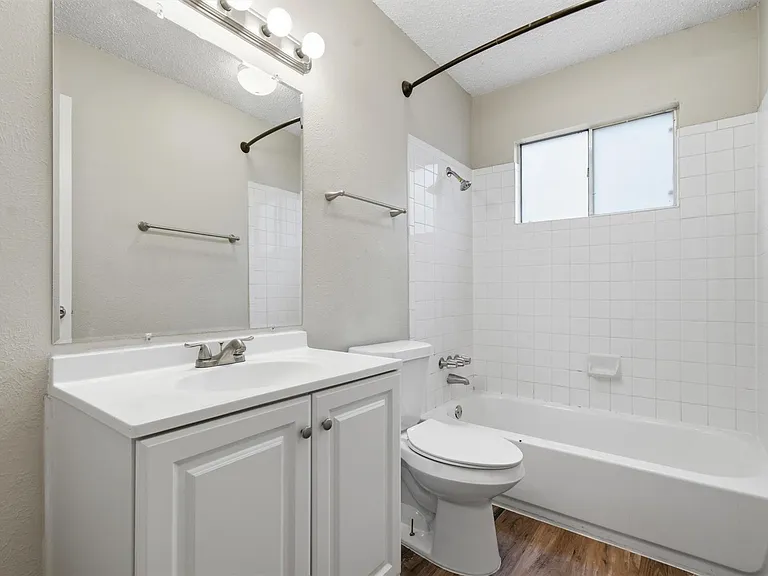 6305 Emerald Forest Dr #B — Photo 9