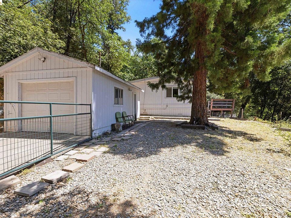 1st image of 22301 Colorado River Dr S
