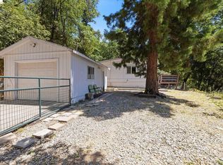 22301 Colorado River Dr S, Sonora, CA 95370