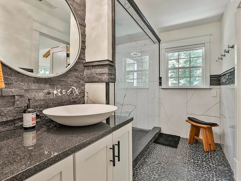 410 Thornton Lane — Photo 42