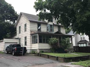 215 N Maple St, Ishpeming, MI 49849