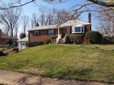 2nd image of 6317 Villa Ln