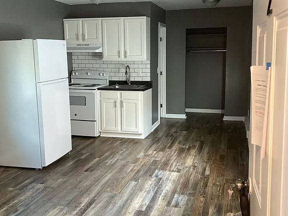 3rd image of 39 Wuest St #4
