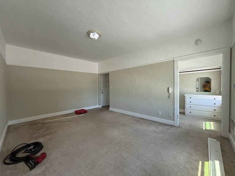2451 Le Conte — Photo 24