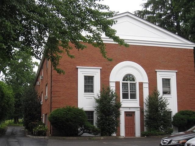 4 South Park Place