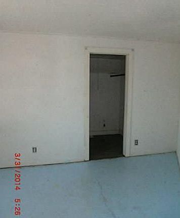 4th image of 2800 E Renfro St