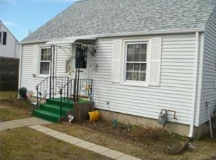 1084 Berkshire Ave, Springfield, MA 01151