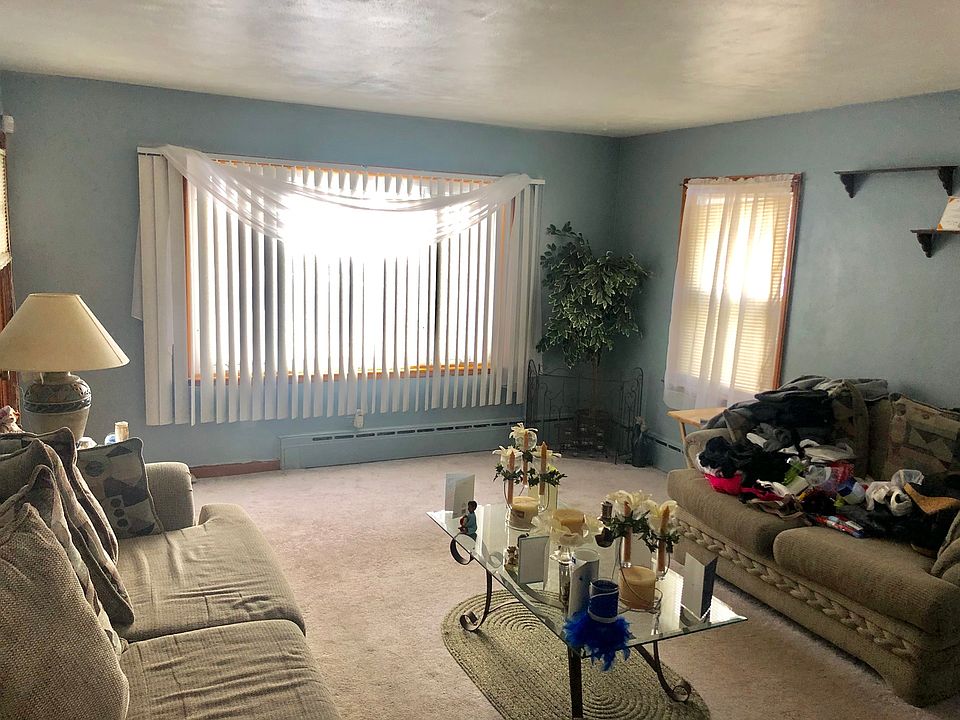 2nd image of 741 S Elmwood Ave