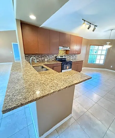 1319 SW Granville Ave — Photo 10