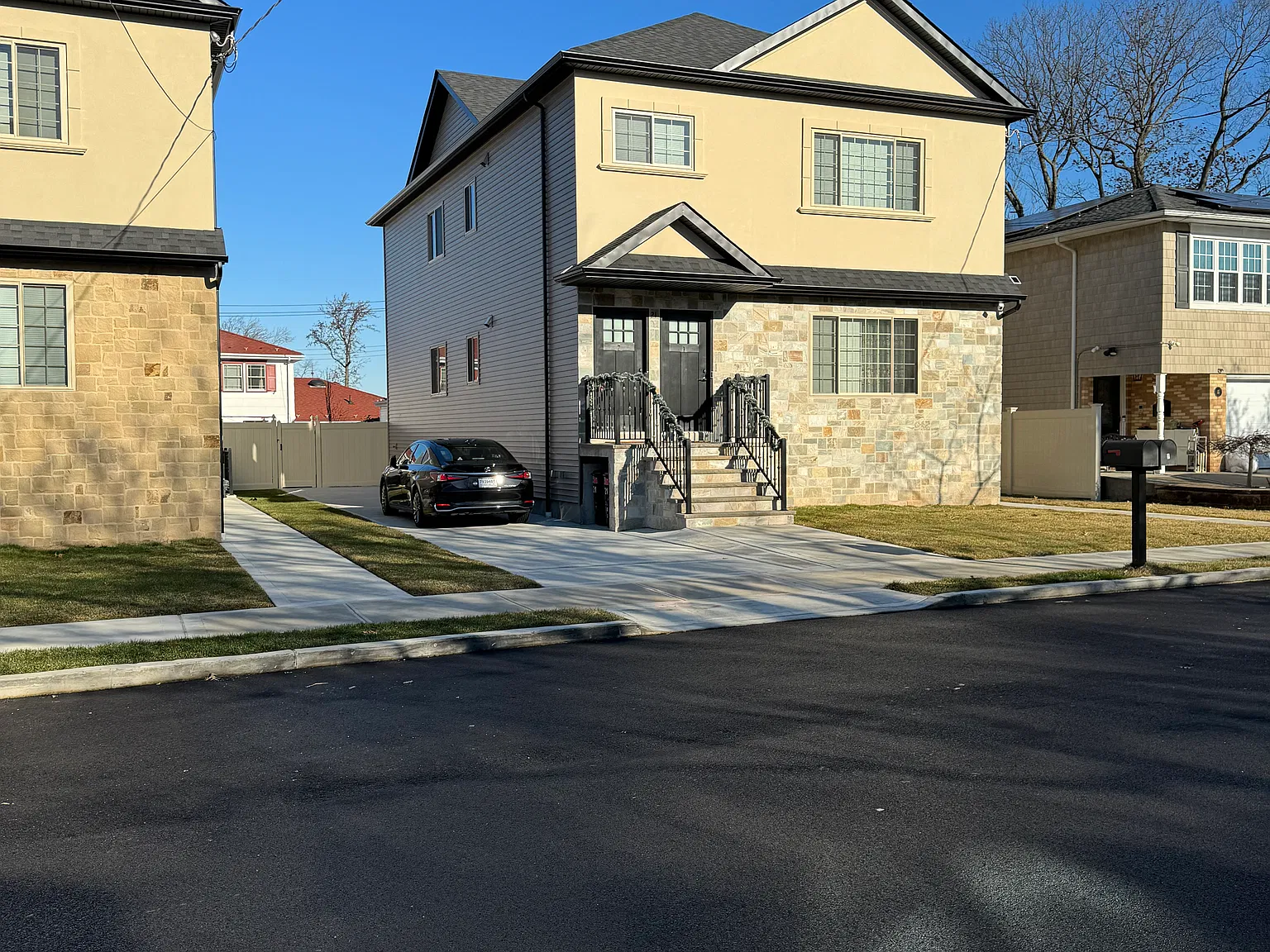 21 Serrell Ave — Photo 1