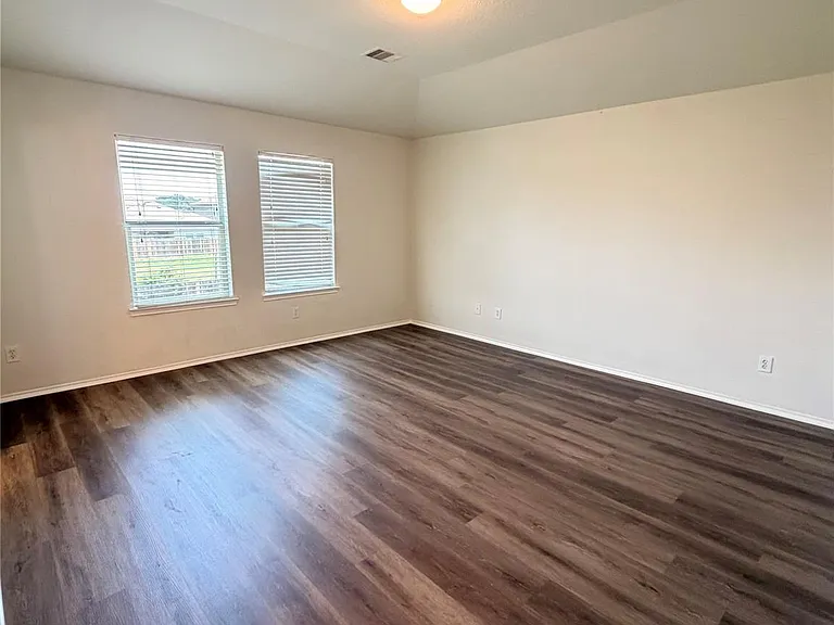 7419 Morgan Ranch Trl — Photo 9