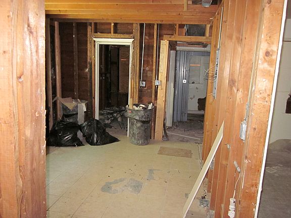 4th image of 5206 S Hermitage Ave