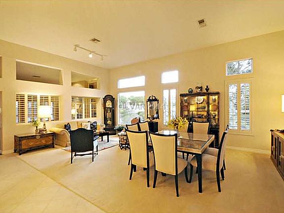 4th image of 9544 Ruby Hills Dr