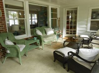 1847 Holly Oaks Lake Rd W, Jacksonville, FL 32225