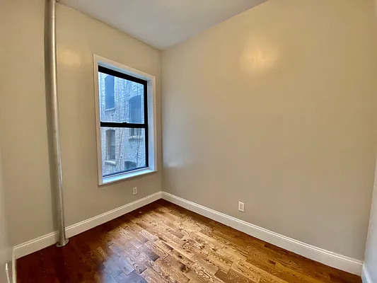 Rented by Compass | media 19