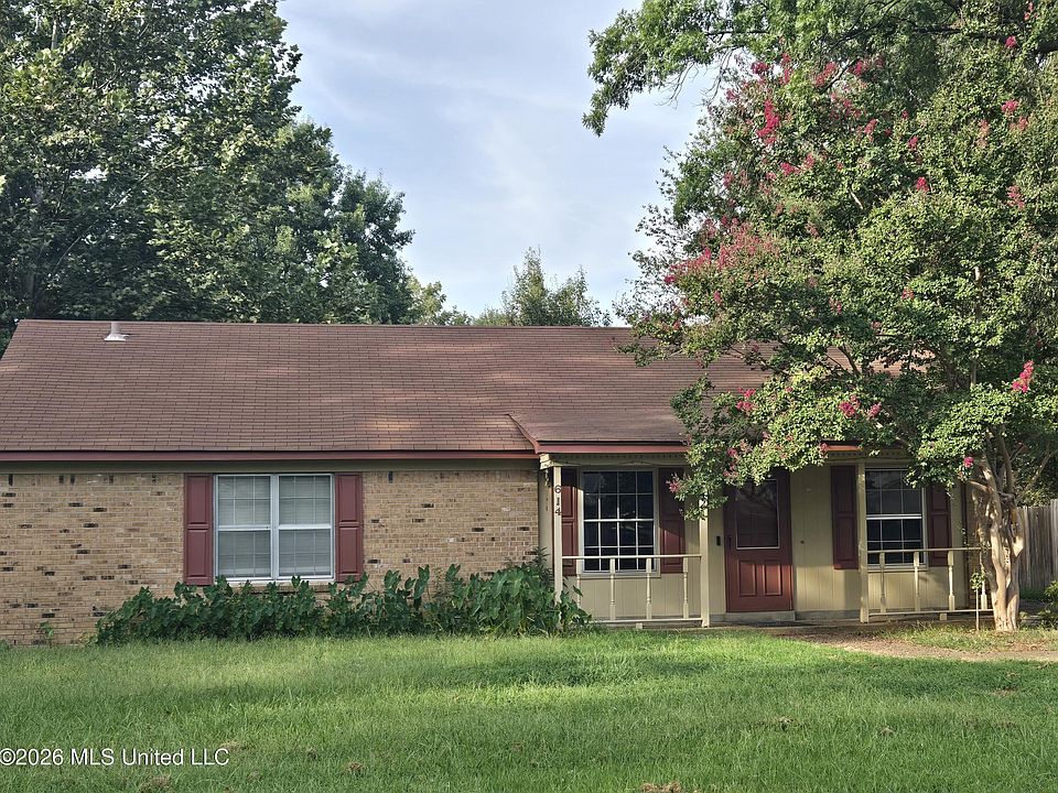 1st image of 614 Capewood Pl
