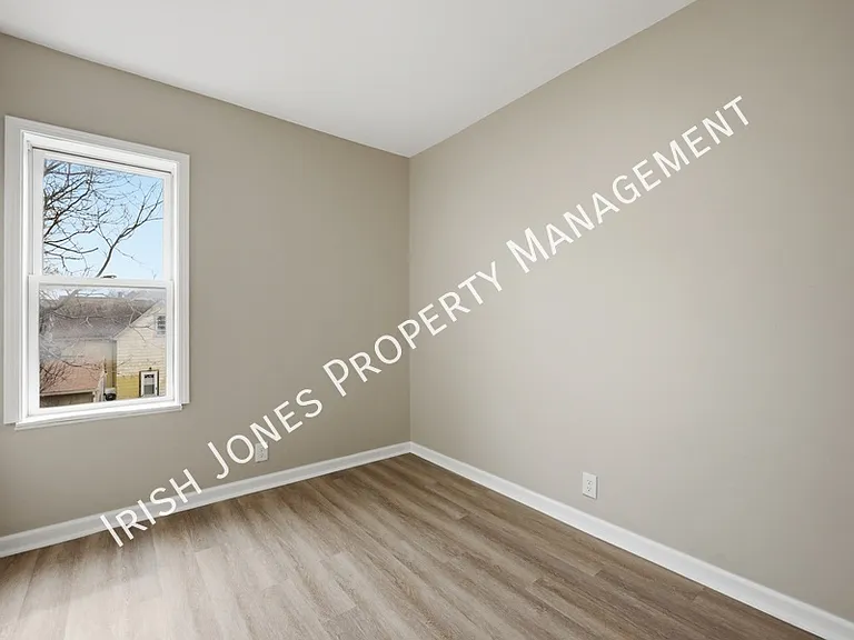 61 Princeton Pl #2 — Photo 12