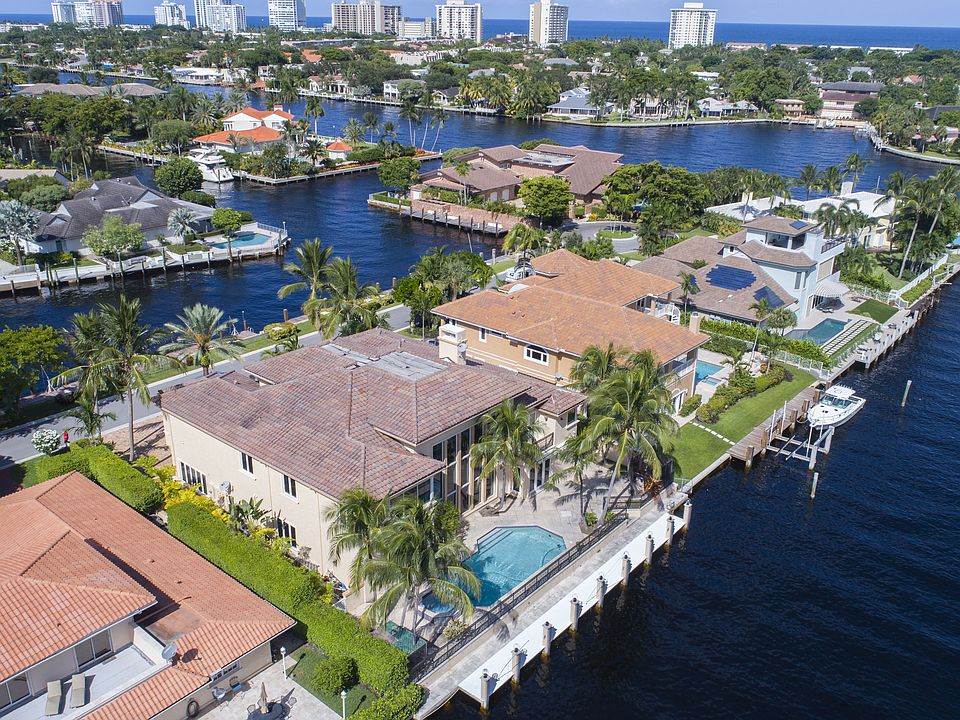 1st image of 50 Bay Colony Ln