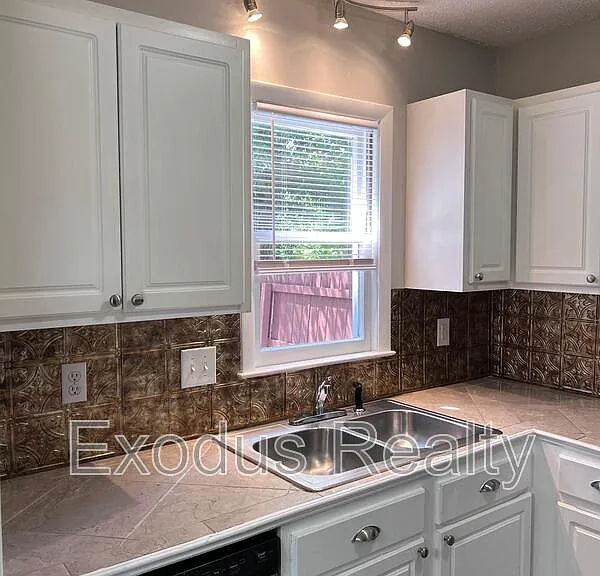 157 Maranatha Cir — Photo 7