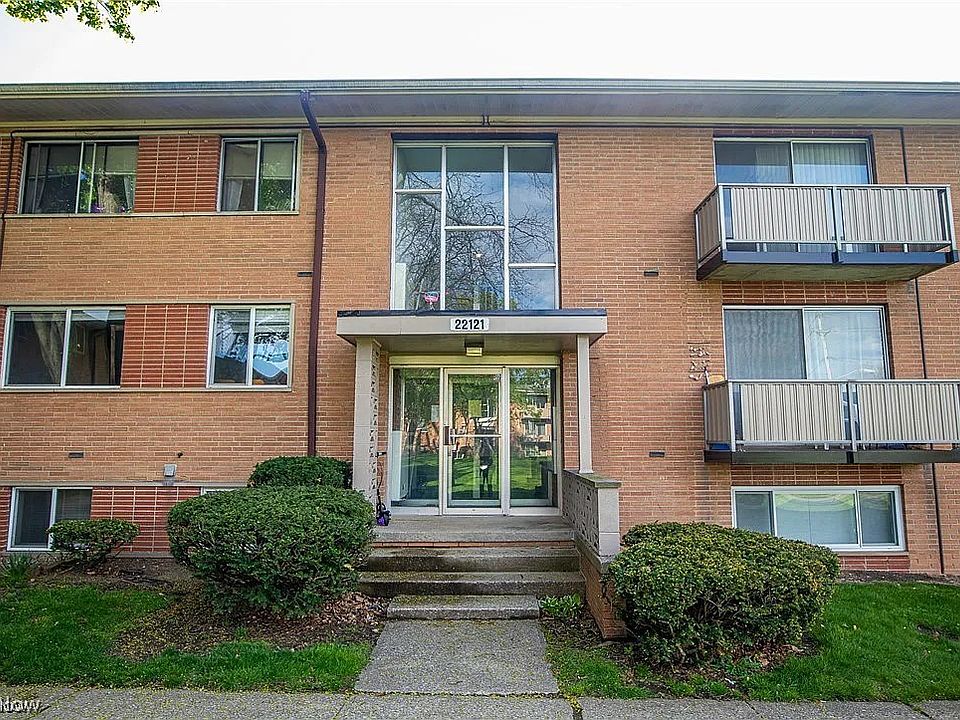 1st image of 22121 River Oaks Dr #E10