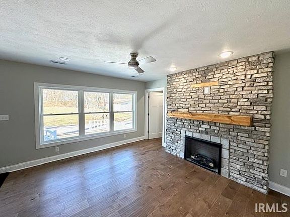 3rd image of 3826 S East Dr