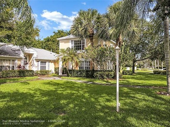 2nd image of 11040 Coral Ln