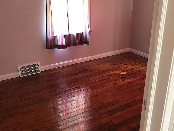 5th image of 12519 Whitehill St