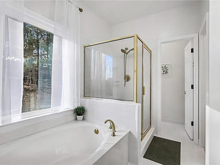 241 Nacoochee Dr — Photo 27