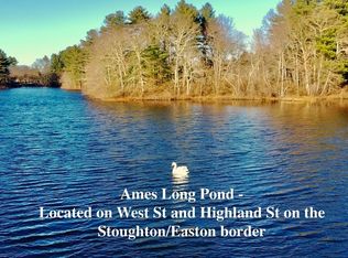 93 Palisades Cir, Stoughton, MA 02072