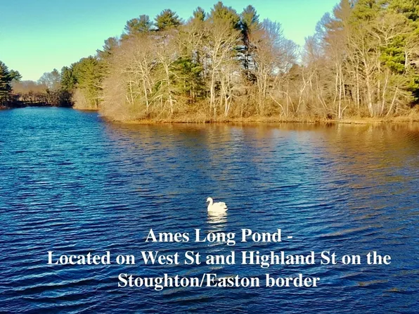 93 Palisades Cir, Stoughton, MA 02072