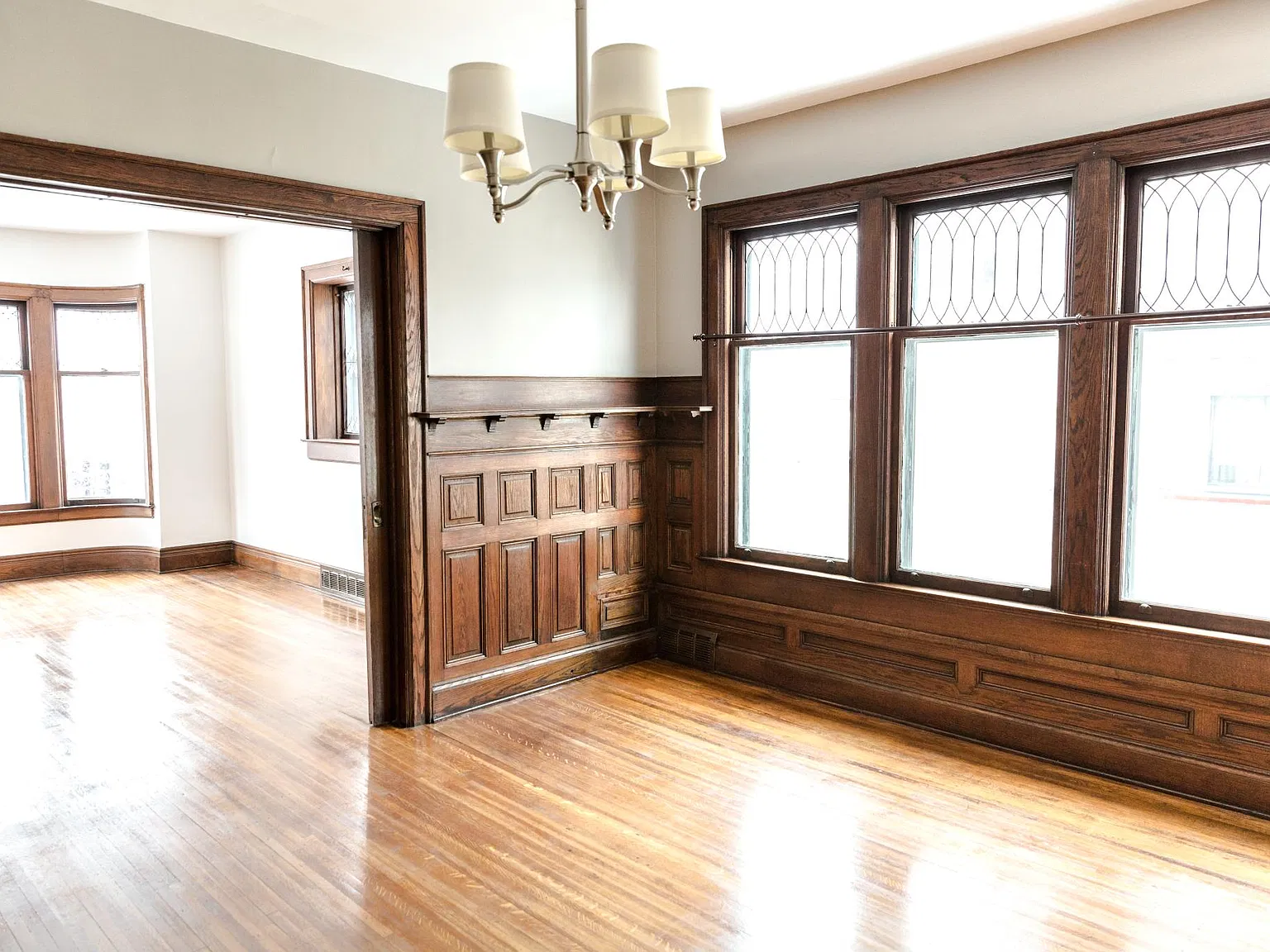 2 bed, 1350 sqft, $2,075 — Photo 3