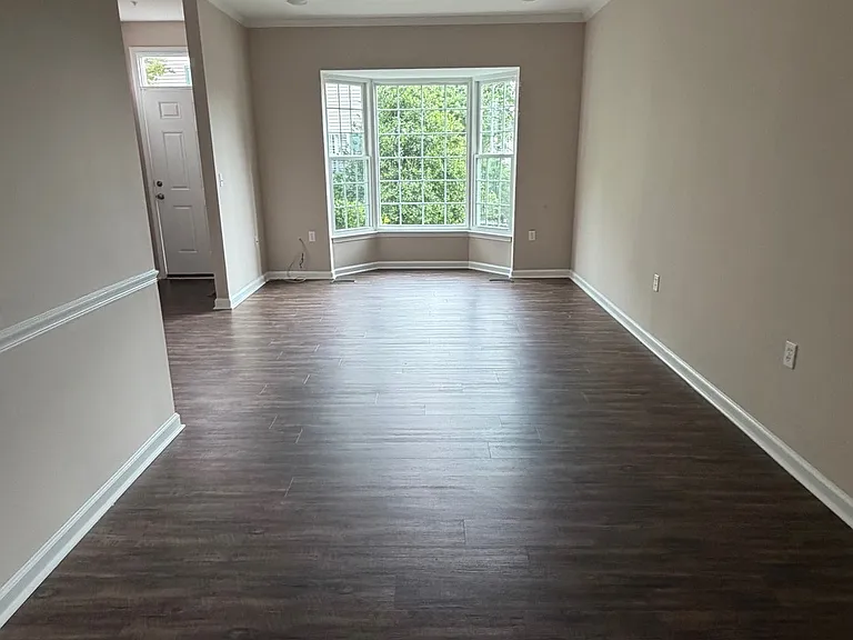 2361 Laconia Ct — Photo 3
