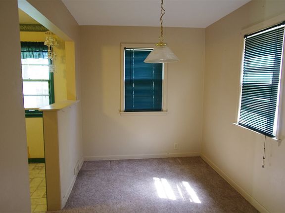 3rd image of 2232 9th Ave