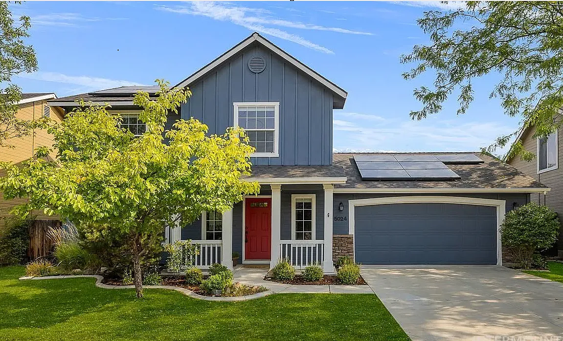 5024 E Geranium St — Photo 2