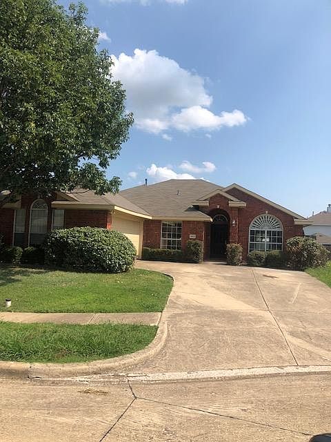 1st image of 1802 Thornhill Way
