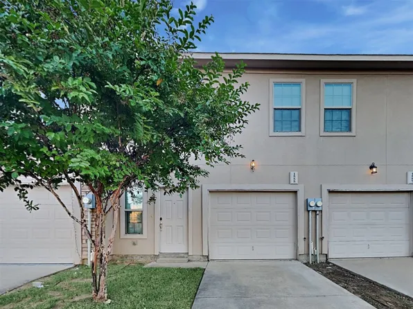 1555 Cozy Dr, Fort Worth, TX 76120