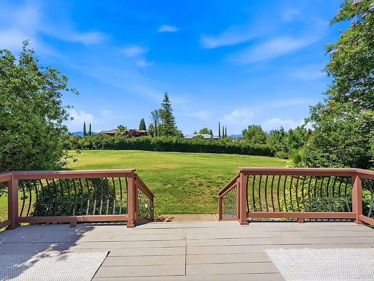 1484 Saint Andrews Dr — Photo 34