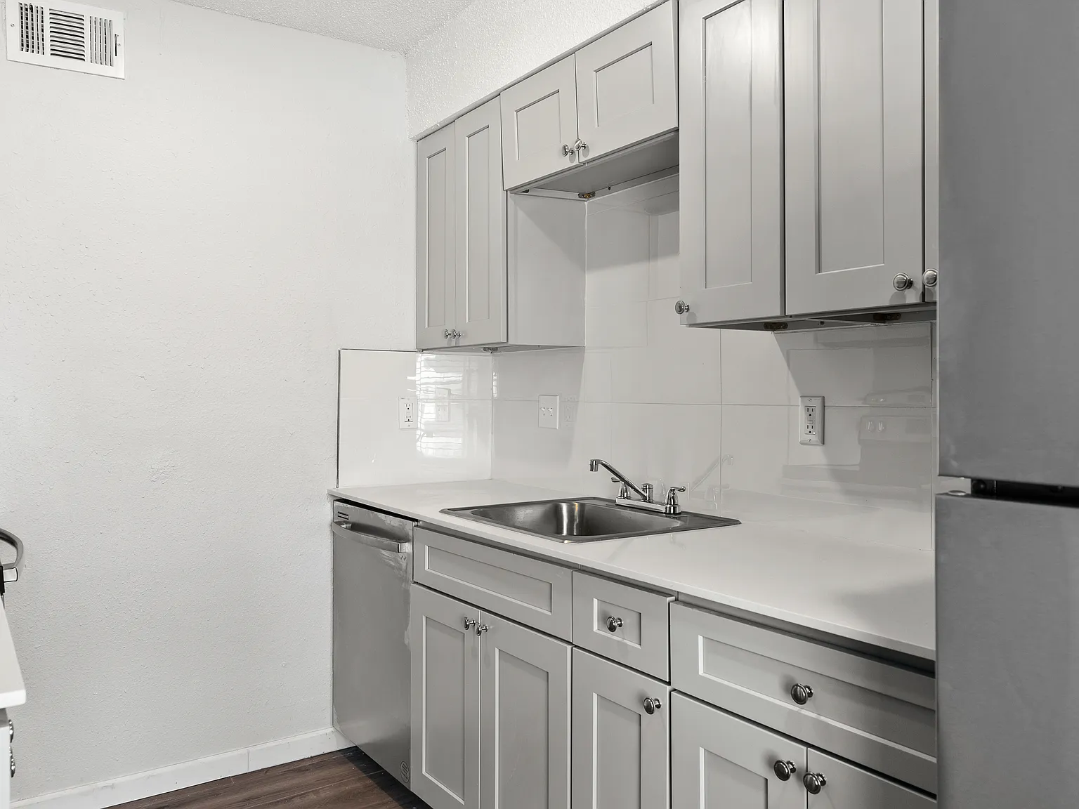 1 bed, 553 sqft, $770 — Photo 3