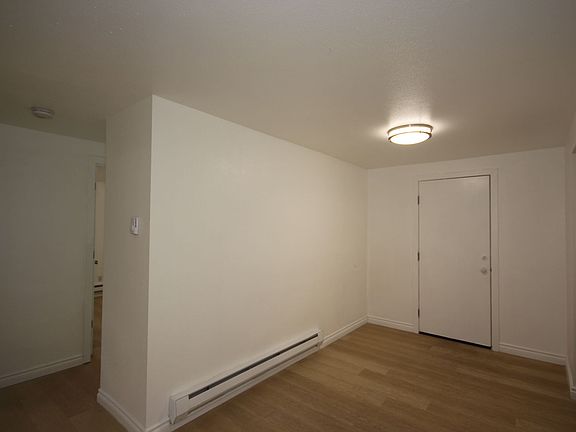 4th image of 4825 101st St SW