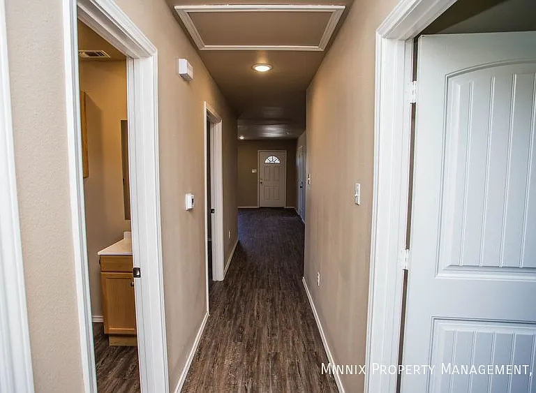 2508 N Avenue P — Photo 14