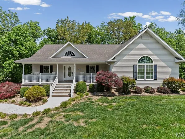 201 Estate Dr, Chester, IL 62233