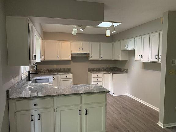 2nd image of 8650 Lawton Dr