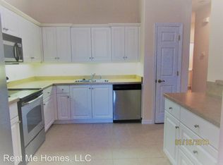 386 N Airport Rd, New Smyrna Beach, FL 32168