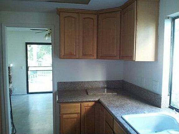 3rd image of 1438 W Lemonwood Dr