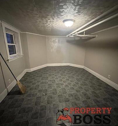 5th image of 4515 Magoun Ave