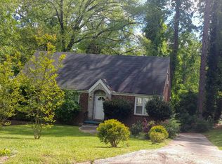 2064 Holly Hill Dr, Decatur, GA 30032