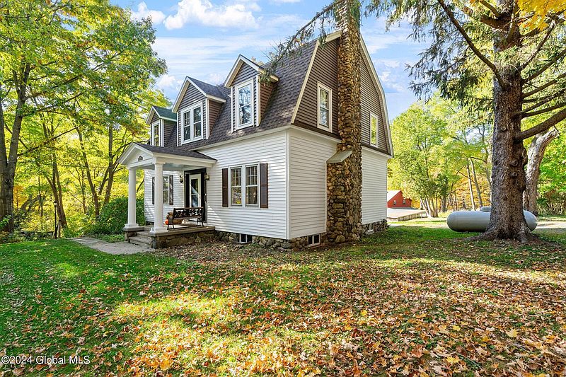 2nd image of 551 Sacandaga Road