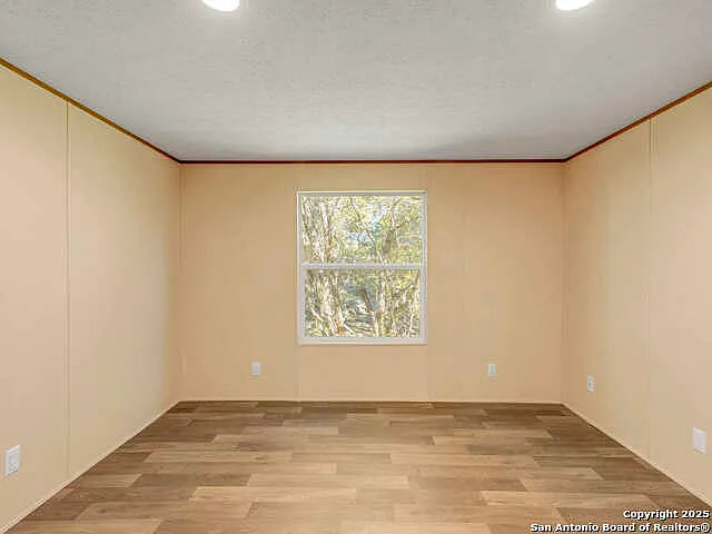 1230 Greenbriar — Photo 24
