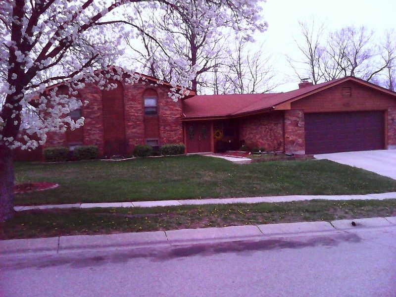 1st image of 2137 Sherwood Forest Dr
